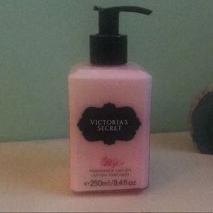 Victoria’s Secret Tease lotion